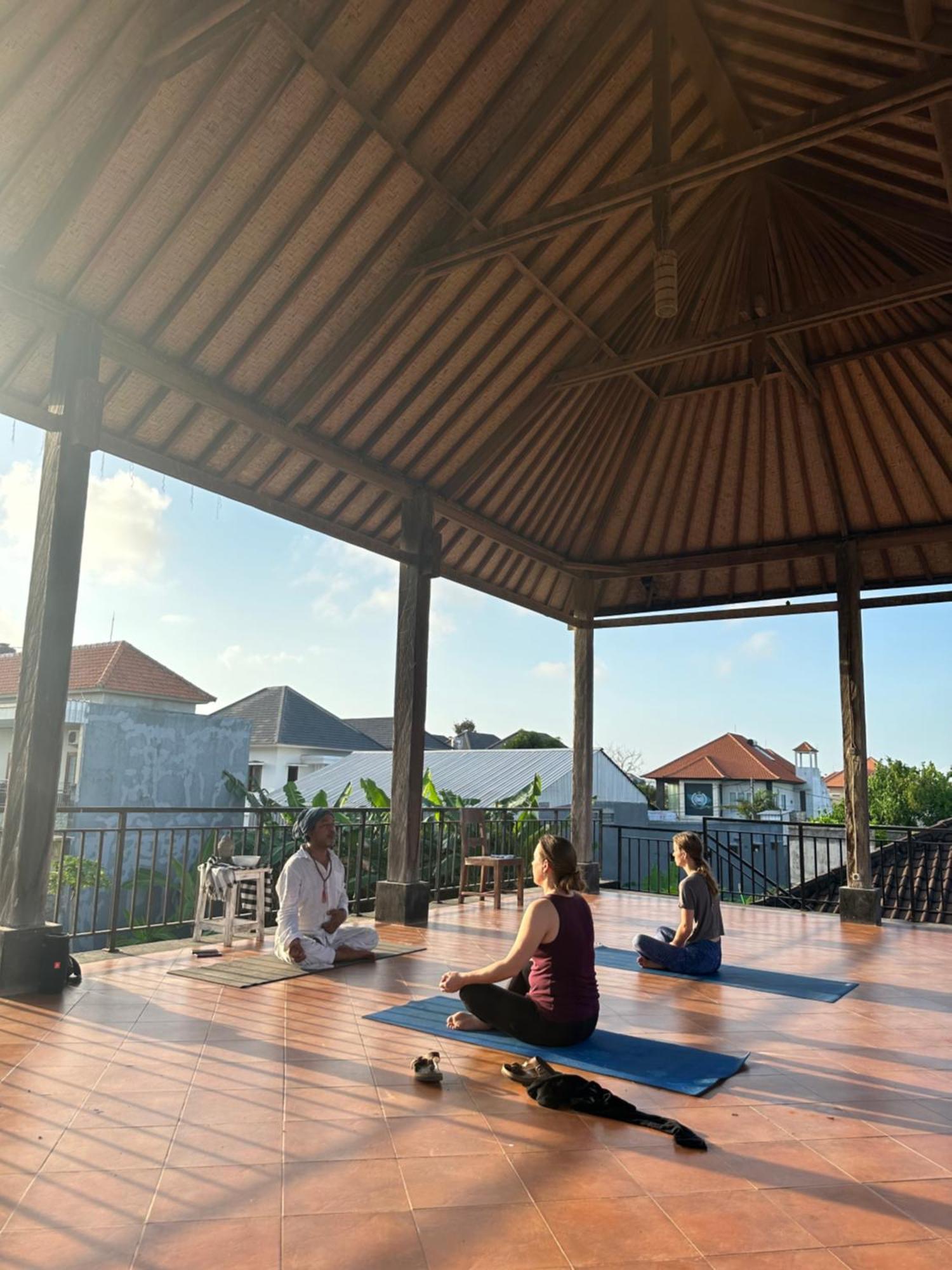 Diuma Residence Yoga Meditation Retreat And Healing Center Sanur Exterior foto